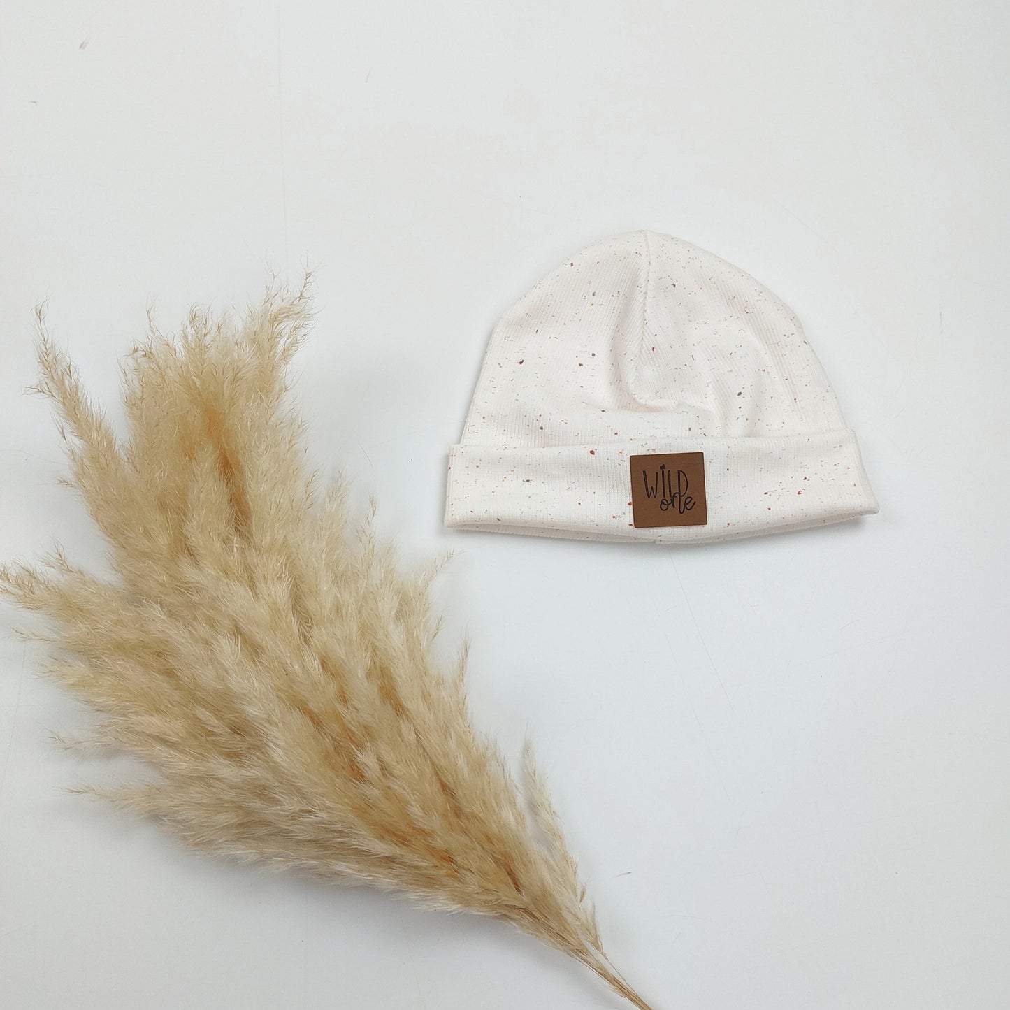 Leichte Beanie mit Label