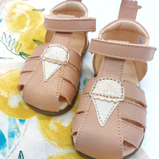 Sandale EIs